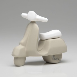 Bomboniera battesimo Via Veneto vespa
