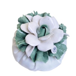 Bomboniera nozze argento rosa Capodimonte panna verde pouf